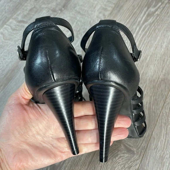 NWOT Kenneth Cole Reaction Know Show Strappy Floral Black Leather High H… - Picture 14 of 16